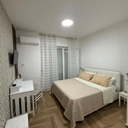 Betti House